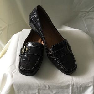 🦋 BROWN FLATS BY NATURALIZER